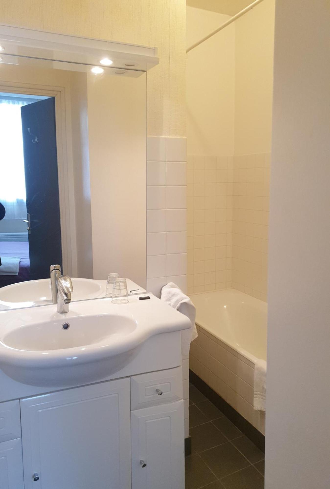 L'Annexe Residence Hoteliere Classee Pontivy Eksteriør bilde